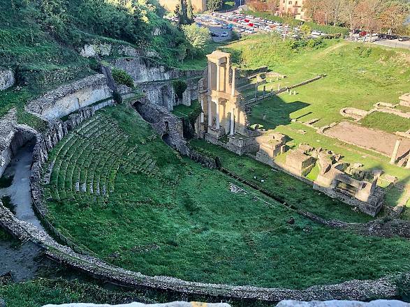 Tour a piedi di volterra