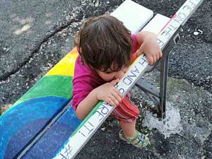 Torino panchine arcobaleno firmate artemixia per la giornata mondiale contro l'omo-bi-tran