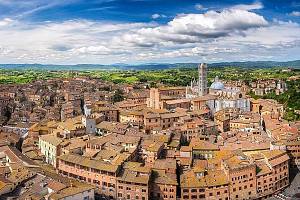 Lucca urban trekking