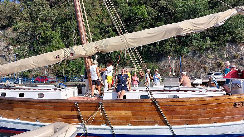 A bordo del leudo a sestri levante, dal museo al mare con aperitivo