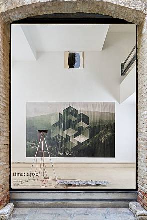 Time:lapse a cura di school for curatorial studies venice | a plus a gallery | visitabile fino al 25 ottobre 2025