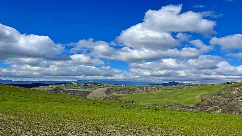 San casciano dei bagni, trekking e terme