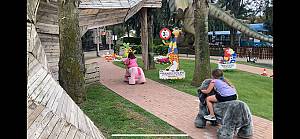 La sicurezza stradale diventa un gioco con babbo natale.