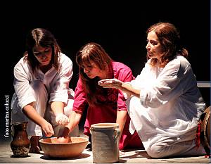 Astra'gali teatro di lecce ospite del festival  franco basaglia 100 con  fimmene!