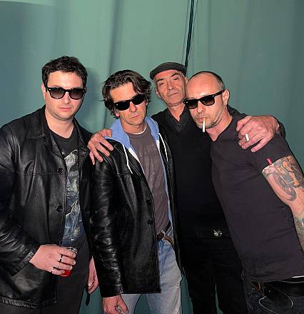 Dead visions con francesco mandelli de i soliti idioti in concerto a roma