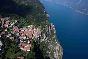 Tour  tremosine meravigliosa: piccoli borghi e la forra 2023