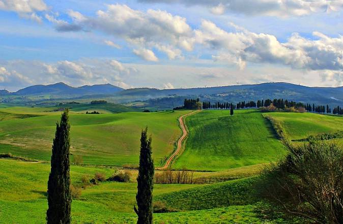 Tour dal teatro del silenzio a pietracassia