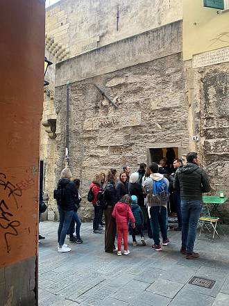 Visita e degustazione finale: “un’isola medioevale nel cuore di genova