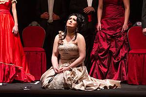 La traviata con balletto