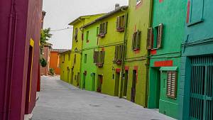 Tour a ghizzano il borgo colorato